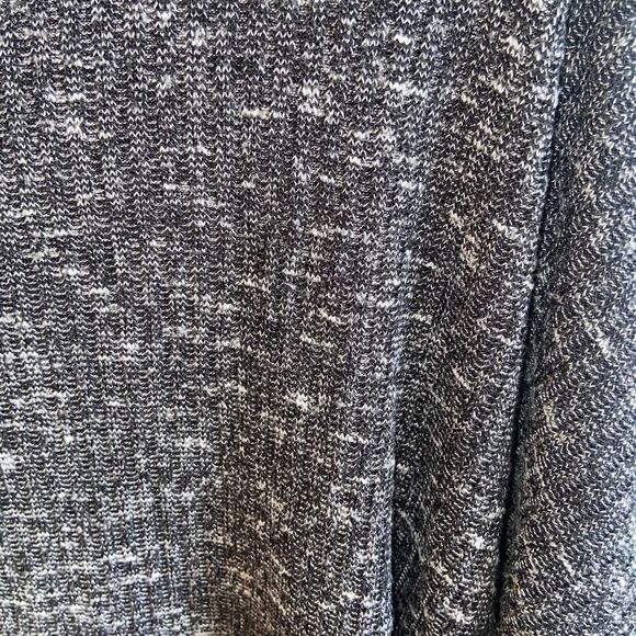 East 5th gray short top blouse - Picture 4 of 8